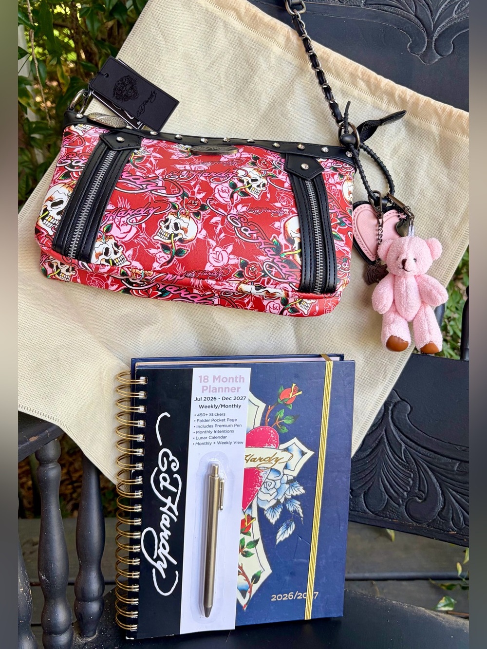 NWT ED HARDY Red/Black Floral Skull Shoulder Bag wi/Detachable Charms & Planner